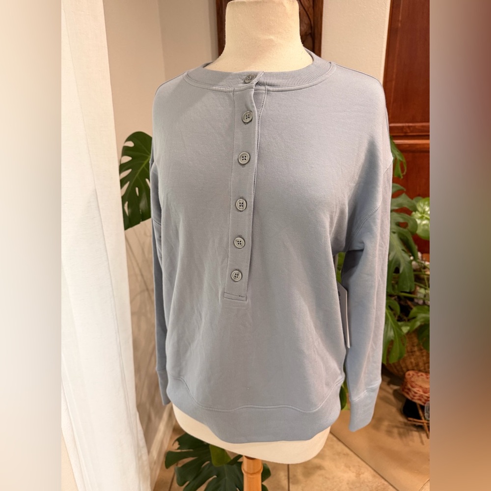 Athleta‎ Henley Sweatshirt Light Blue XS Button Front NWT
